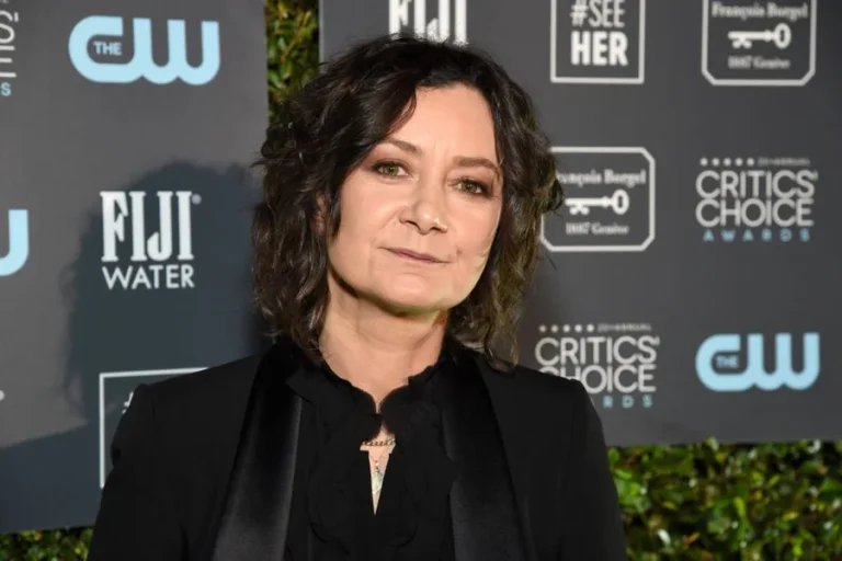 Sara Gilbert